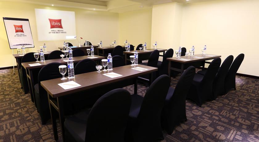 Ibis Malioboro Hotel Yogyakarta Exterior foto