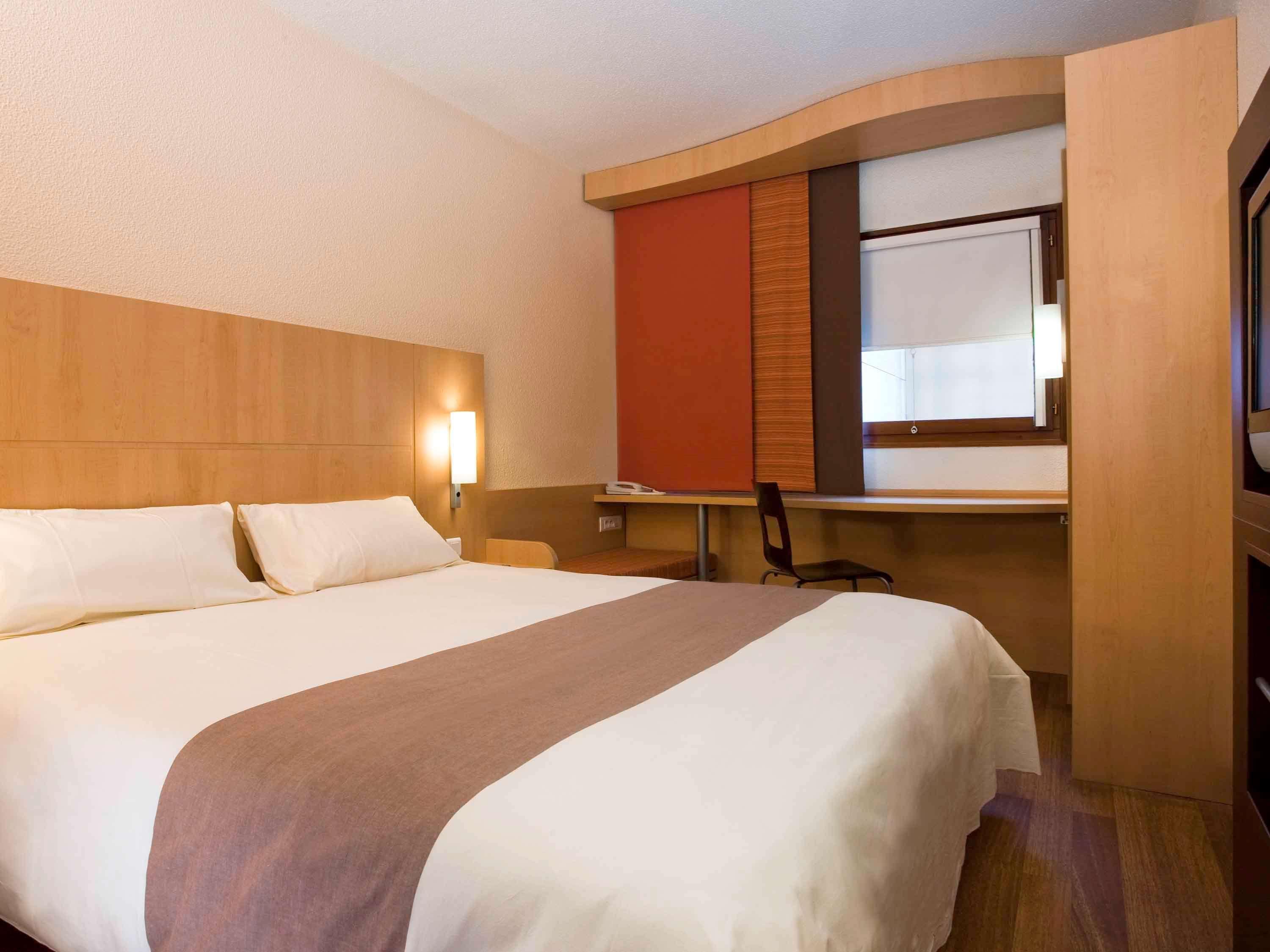 Ibis Malioboro Hotel Yogyakarta Exterior foto