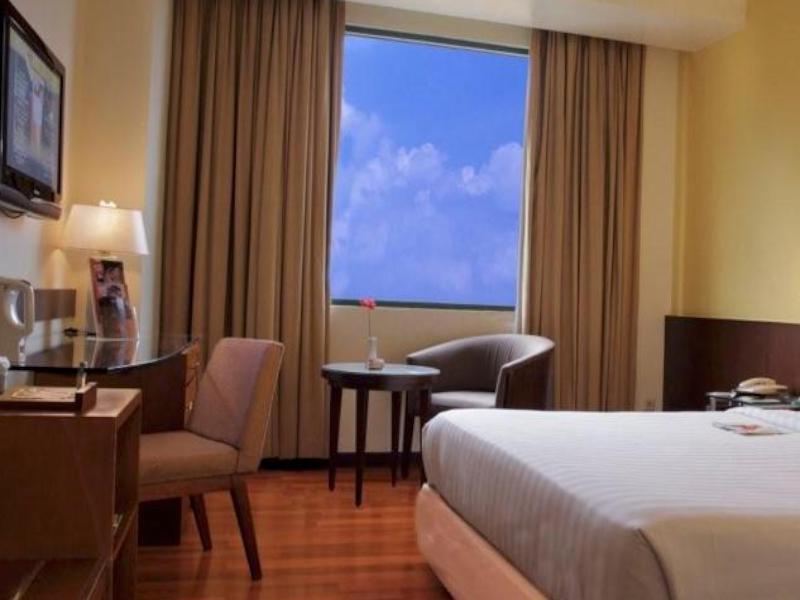 Ibis Malioboro Hotel Yogyakarta Exterior foto