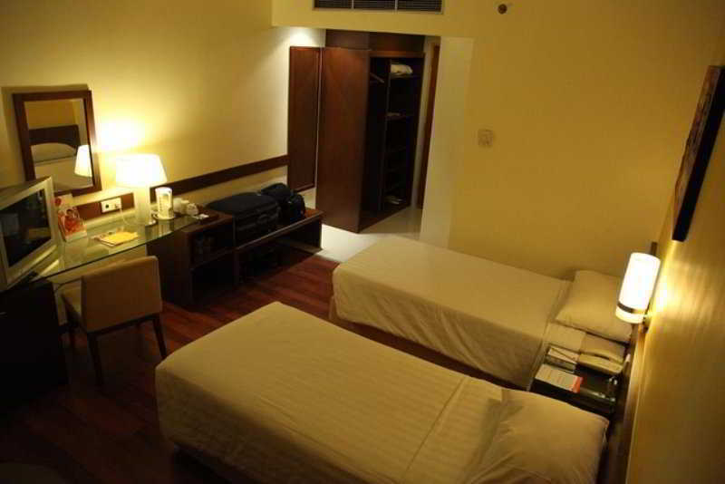 Ibis Malioboro Hotel Yogyakarta Exterior foto