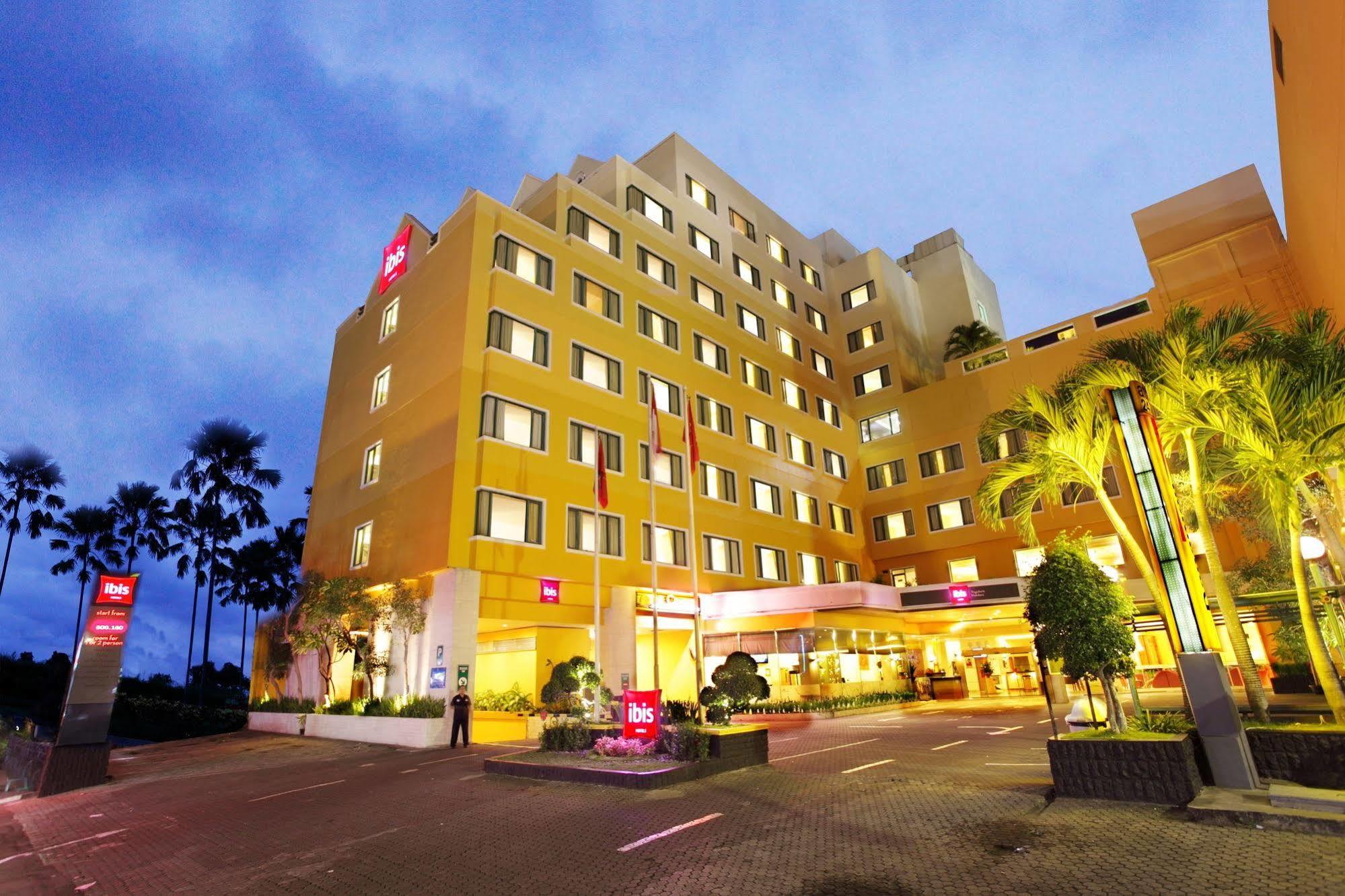 Ibis Malioboro Hotel Yogyakarta Exterior foto