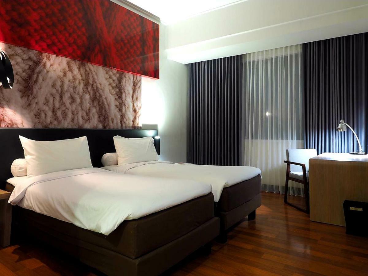 Ibis Malioboro Hotel Yogyakarta Exterior foto